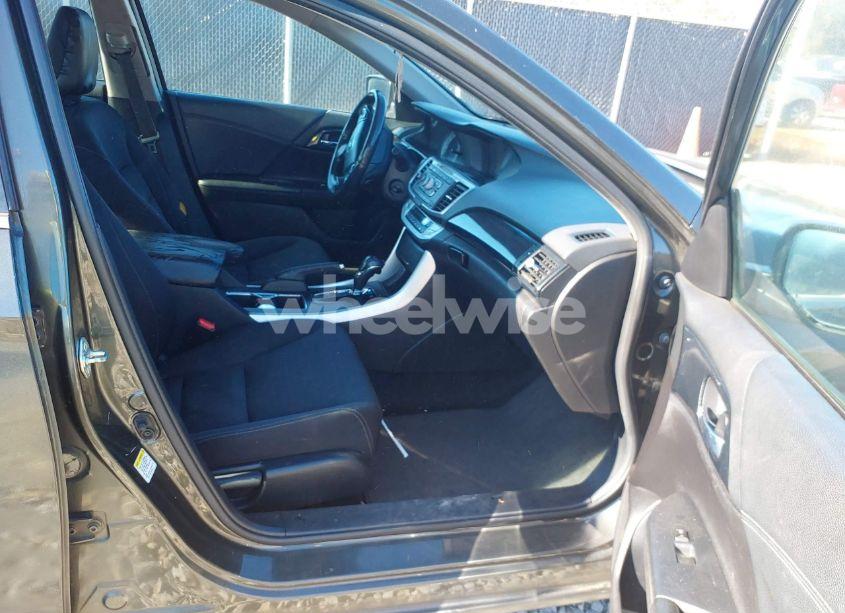 Photo 5 of 2015 Honda Accord SPORT (VIN 1HGCR2F56FA012837)