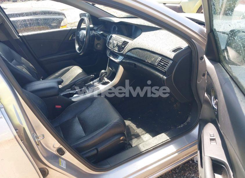 Photo 5 of 2015 Honda Accord SPORT (VIN 1HGCR2F56FA018122)