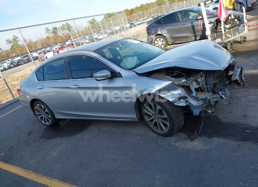Photo 12 of 2015 Honda Accord SPORT (VIN 1HGCR2F56FA030884)