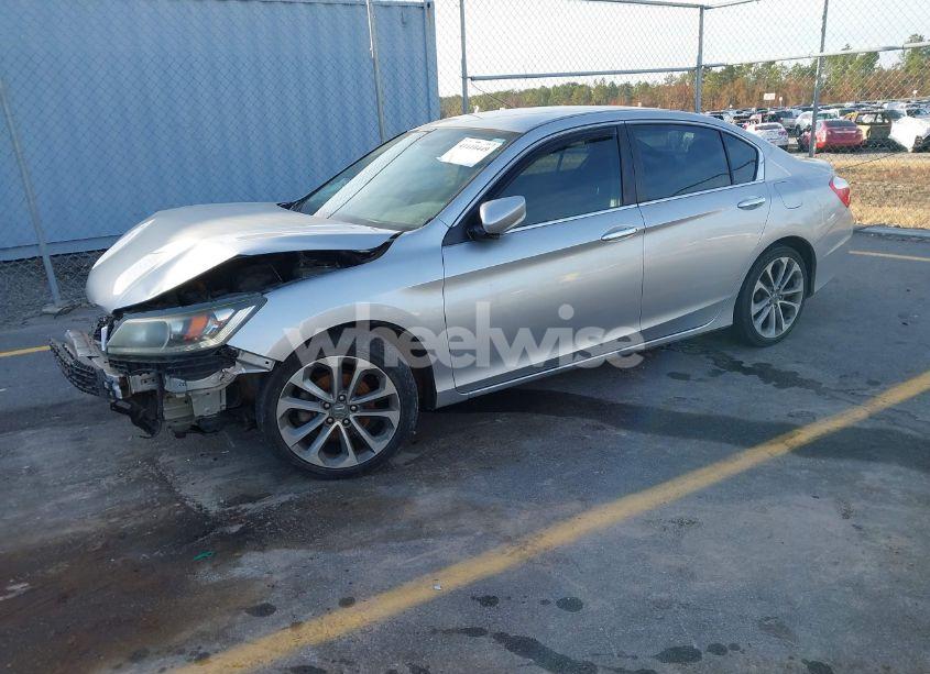 Photo 2 of 2015 Honda Accord SPORT (VIN 1HGCR2F56FA030884)