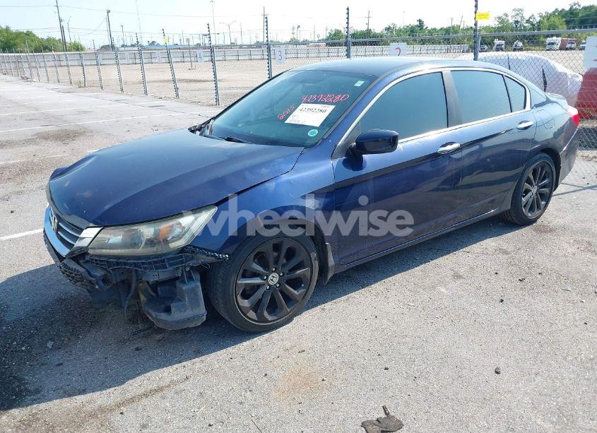 Photo 2 of 2015 Honda Accord SPORT (VIN 1HGCR2F56FA044218)