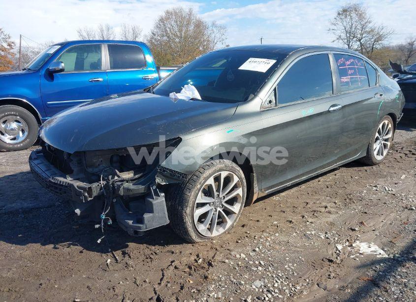 Photo 2 of 2015 Honda Accord SPORT (VIN 1HGCR2F56FA064078)