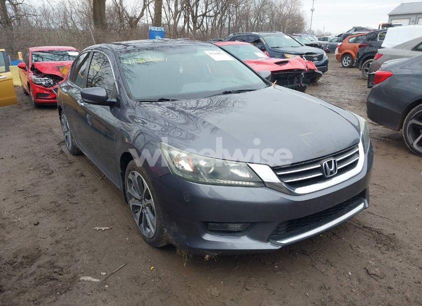 2015 Honda Accord SPORT (VIN 1HGCR2F56FA117295) main photo
