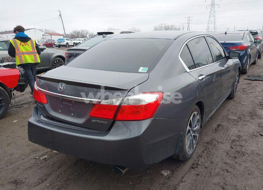 Photo 4 of 2015 Honda Accord SPORT (VIN 1HGCR2F56FA117295)