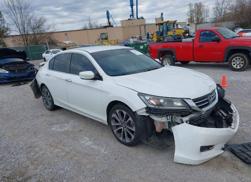 2015 Honda Accord SPORT (VIN 1HGCR2F56FA130662) main photo
