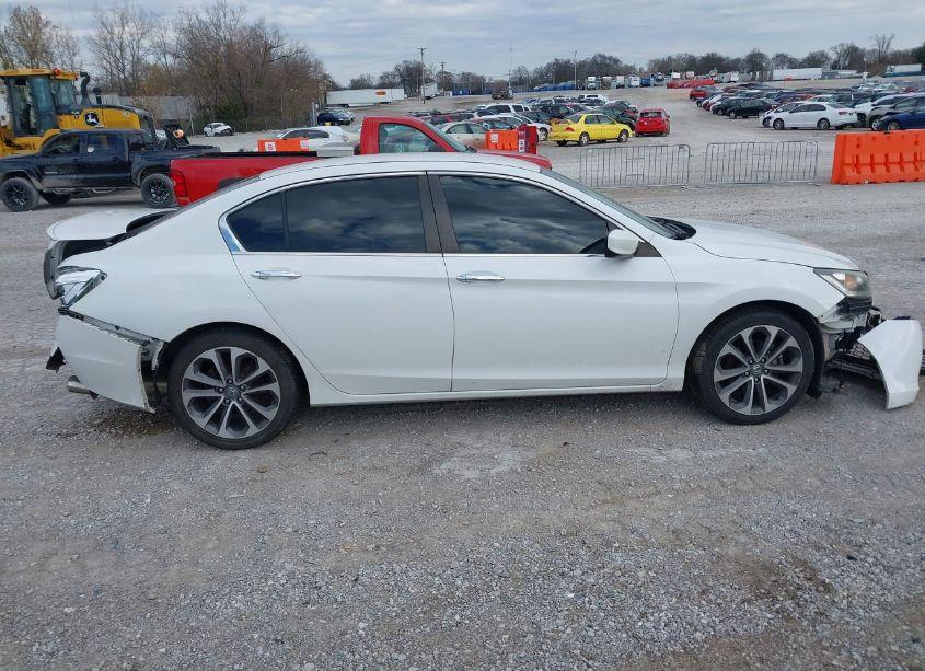 Photo 14 of 2015 Honda Accord SPORT (VIN 1HGCR2F56FA130662)