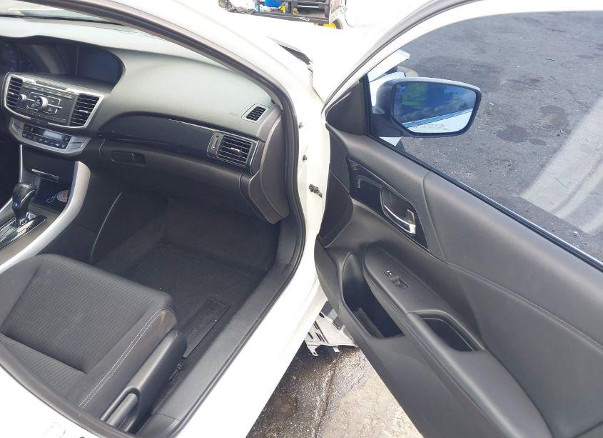 Photo 5 of 2015 Honda Accord SPORT (VIN 1HGCR2F56FA169526)