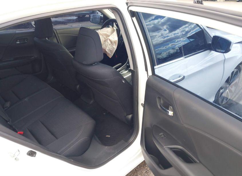 Photo 8 of 2015 Honda Accord SPORT (VIN 1HGCR2F56FA169526)