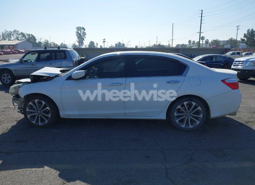 Photo 15 of 2015 Honda Accord SPORT (VIN 1HGCR2F56FA217543)