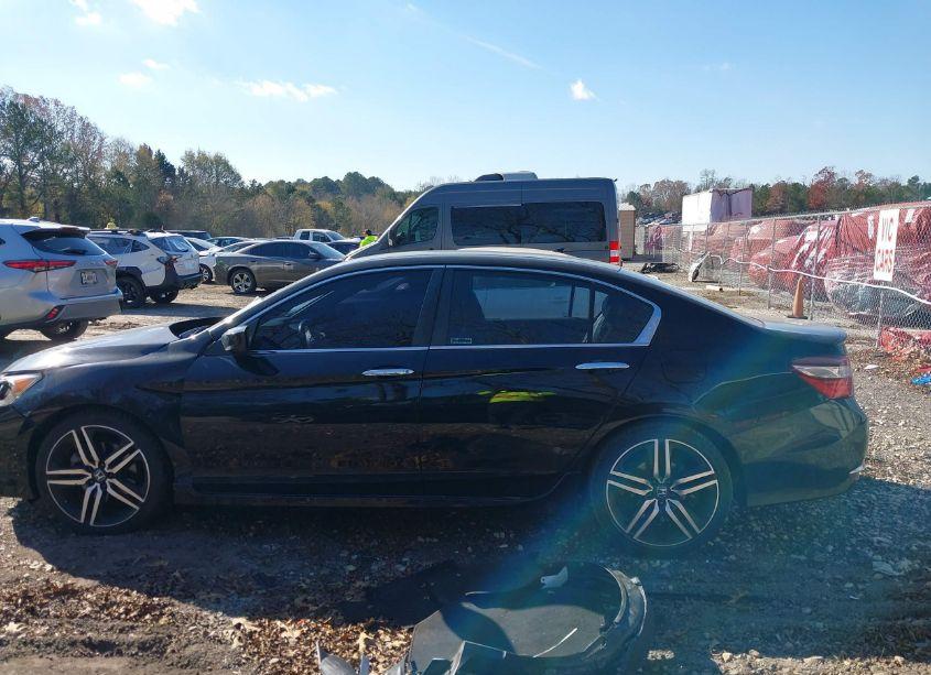 Photo 15 of 2016 Honda Accord SPORT (VIN 1HGCR2F56GA018347)