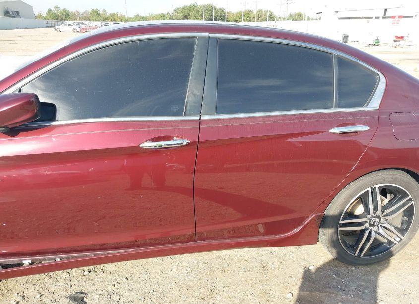 Photo 15 of 2016 Honda Accord SPORT (VIN 1HGCR2F56GA051428)