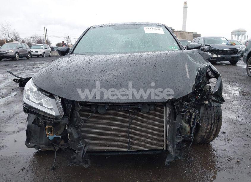 Photo 13 of 2016 Honda Accord SPORT (VIN 1HGCR2F56GA083828)