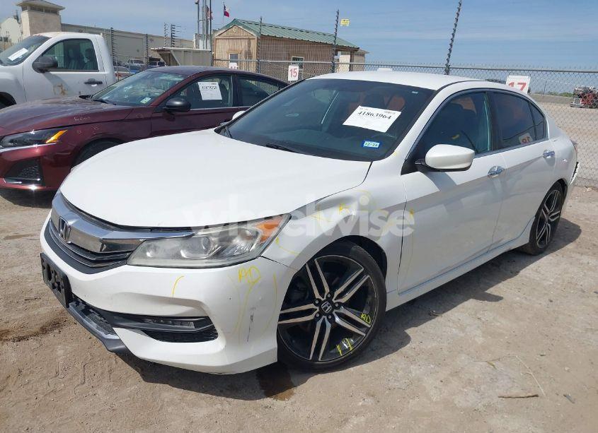 Photo 2 of 2016 Honda Accord SPORT (VIN 1HGCR2F56GA102085)