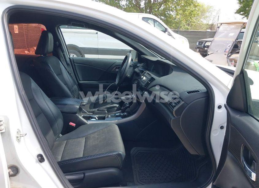 Photo 5 of 2016 Honda Accord SPORT (VIN 1HGCR2F56GA102085)