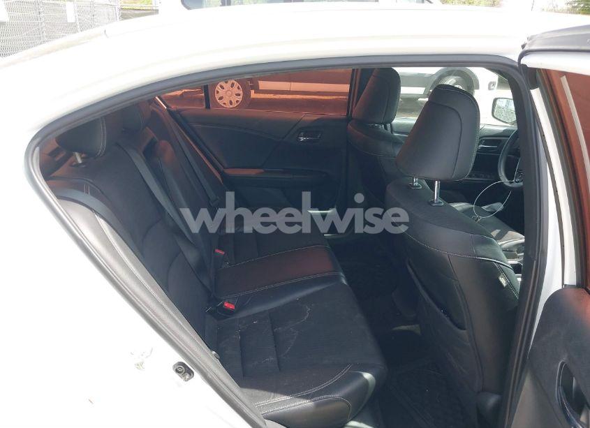 Photo 8 of 2016 Honda Accord SPORT (VIN 1HGCR2F56GA102085)