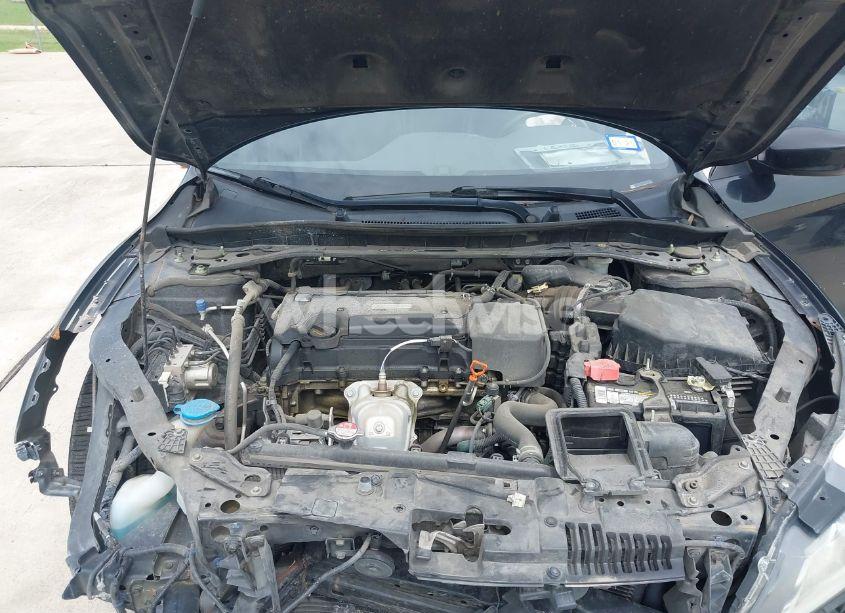 Photo 10 of 2016 Honda Accord SPORT (VIN 1HGCR2F56GA107044)