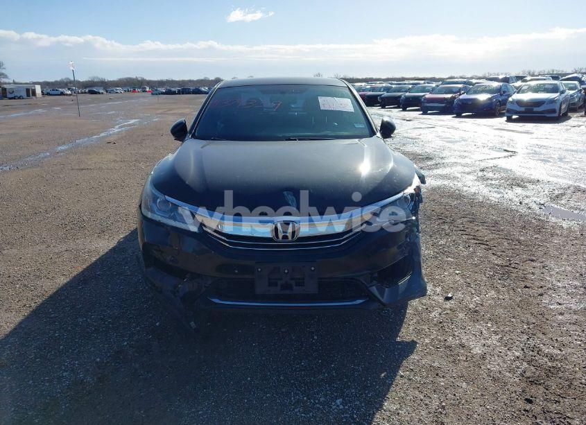 Photo 12 of 2016 Honda Accord SPORT (VIN 1HGCR2F56GA155904)