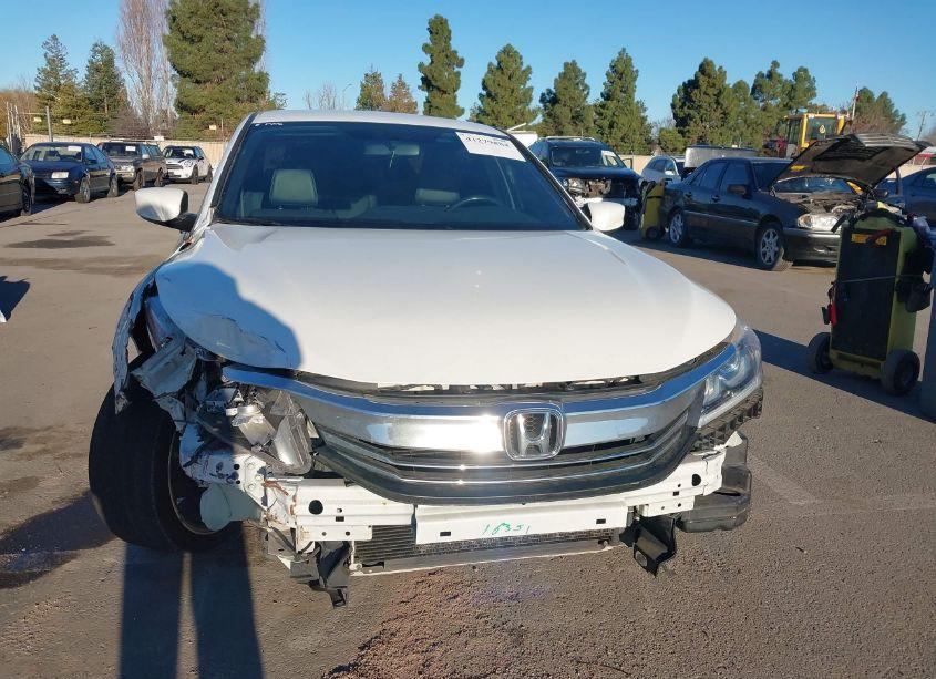 Photo 12 of 2016 Honda Accord SPORT (VIN 1HGCR2F56GA158852)
