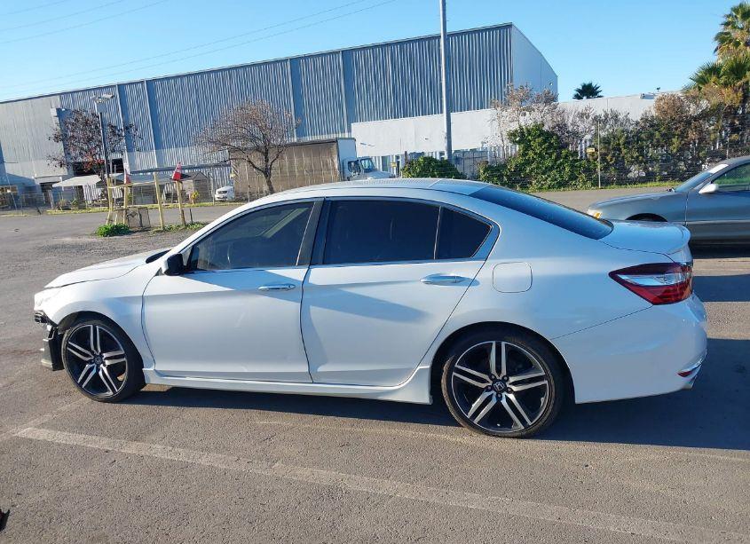 Photo 14 of 2016 Honda Accord SPORT (VIN 1HGCR2F56GA158852)