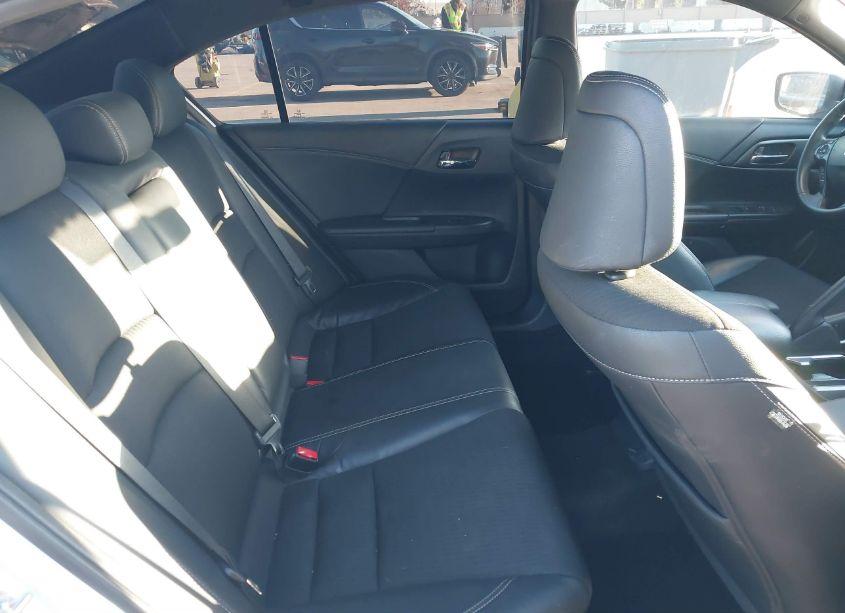 Photo 8 of 2016 Honda Accord SPORT (VIN 1HGCR2F56GA158852)