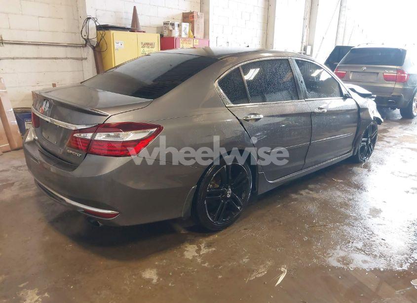 Photo 4 of 2016 Honda Accord SPORT (VIN 1HGCR2F56GA192029)