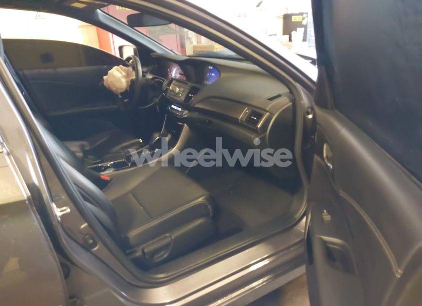 Photo 5 of 2016 Honda Accord SPORT (VIN 1HGCR2F56GA192029)