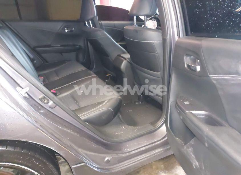 Photo 8 of 2016 Honda Accord SPORT (VIN 1HGCR2F56GA192029)