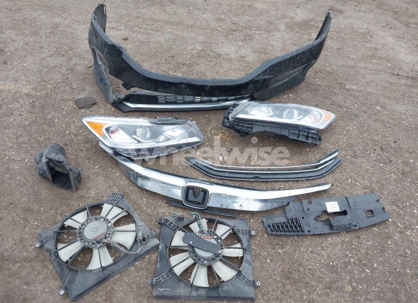 Photo 12 of 2016 Honda Accord SPORT (VIN 1HGCR2F56GA205832)