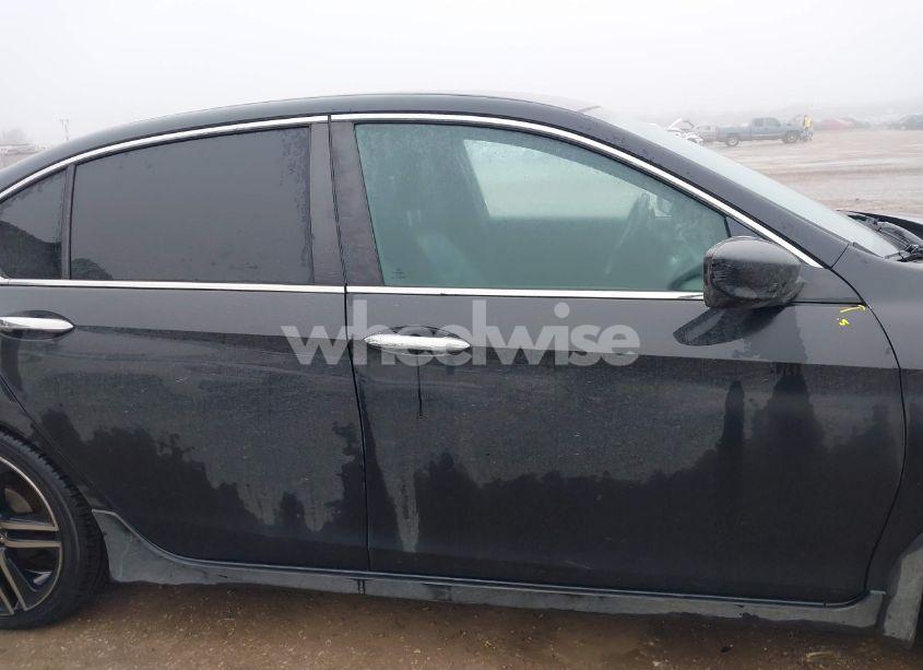 Photo 14 of 2016 Honda Accord SPORT (VIN 1HGCR2F56GA205832)