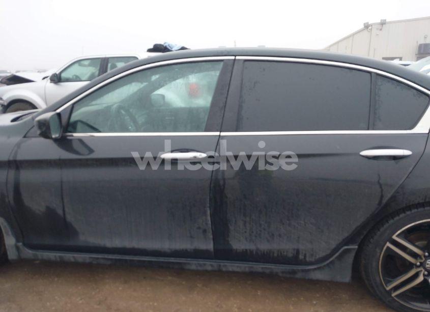 Photo 15 of 2016 Honda Accord SPORT (VIN 1HGCR2F56GA205832)