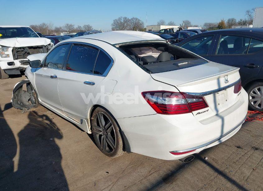 Photo 3 of 2017 Honda Accord SPORT (VIN 1HGCR2F56HA019192)