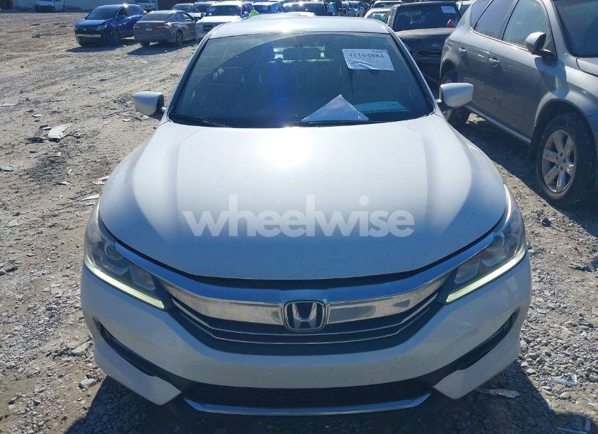 Photo 12 of 2017 Honda Accord SPORT (VIN 1HGCR2F56HA136271)