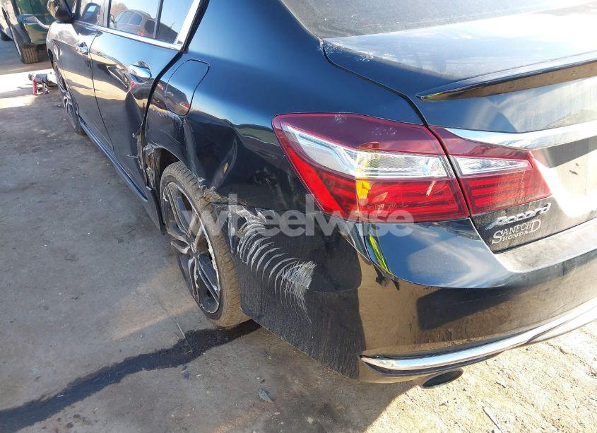 Photo 17 of 2017 Honda Accord SPORT (VIN 1HGCR2F56HA164328)