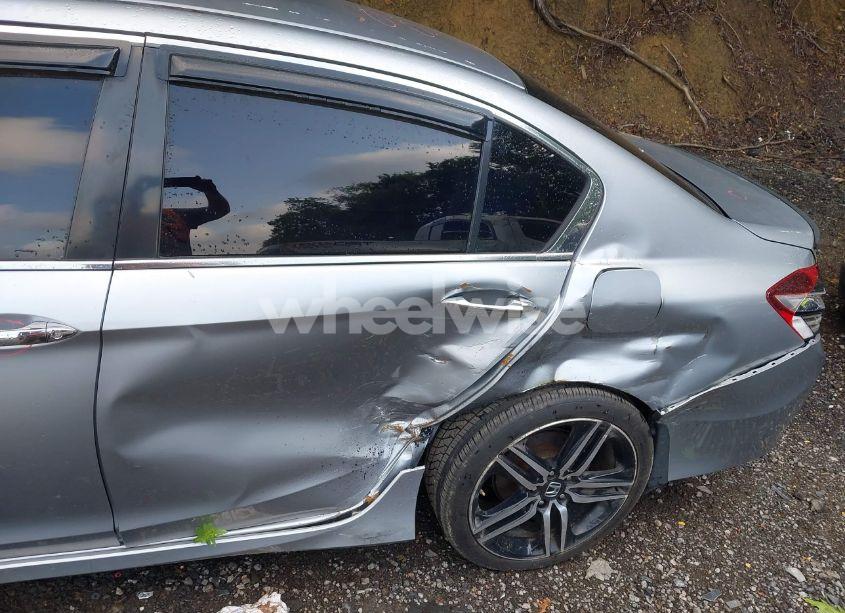 Photo 6 of 2017 Honda Accord SPORT (VIN 1HGCR2F56HA219330)