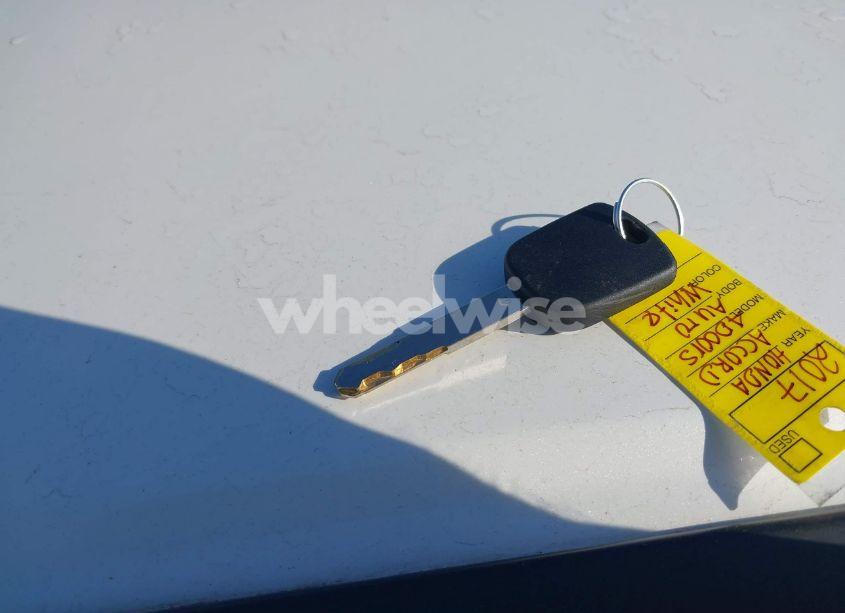 Photo 11 of 2017 Honda Accord SPORT (VIN 1HGCR2F56HA230909)