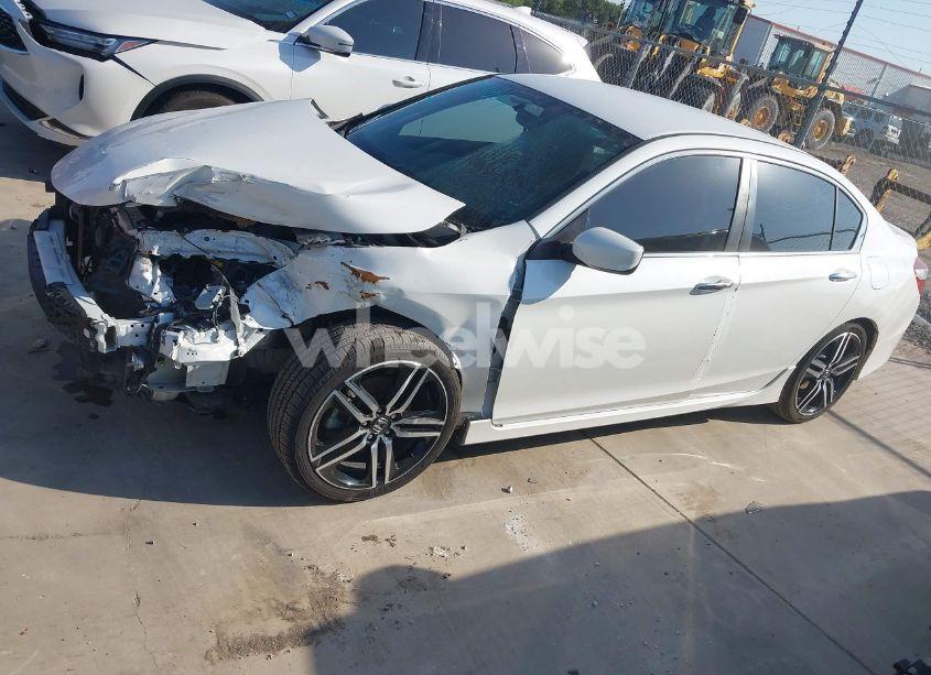 Photo 14 of 2017 Honda Accord SPORT (VIN 1HGCR2F56HA230909)