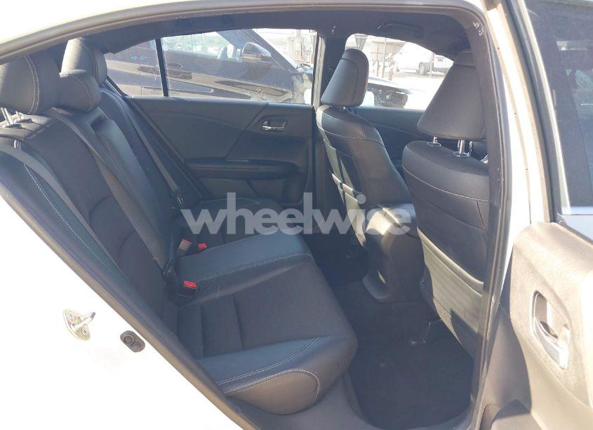 Photo 8 of 2017 Honda Accord SPORT (VIN 1HGCR2F56HA230909)