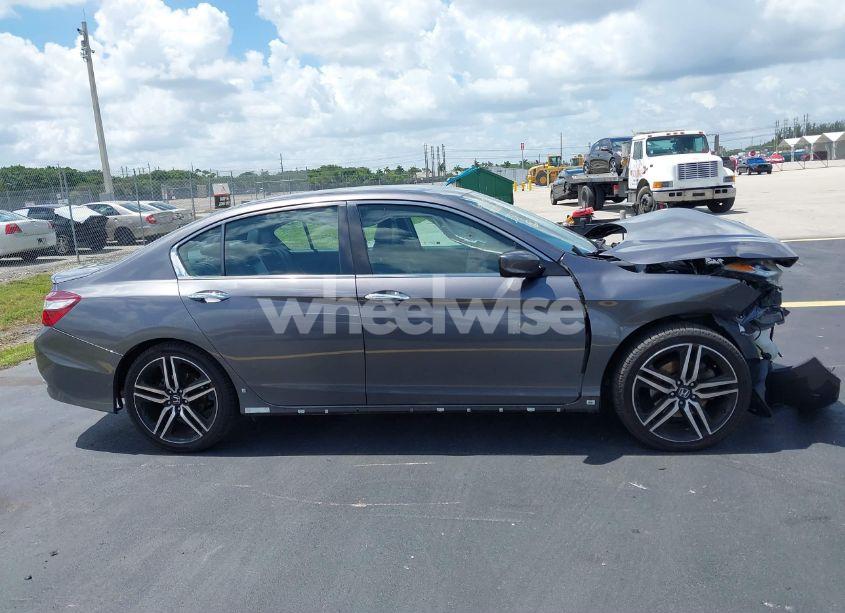 Photo 14 of 2017 Honda Accord SPORT (VIN 1HGCR2F56HA247399)