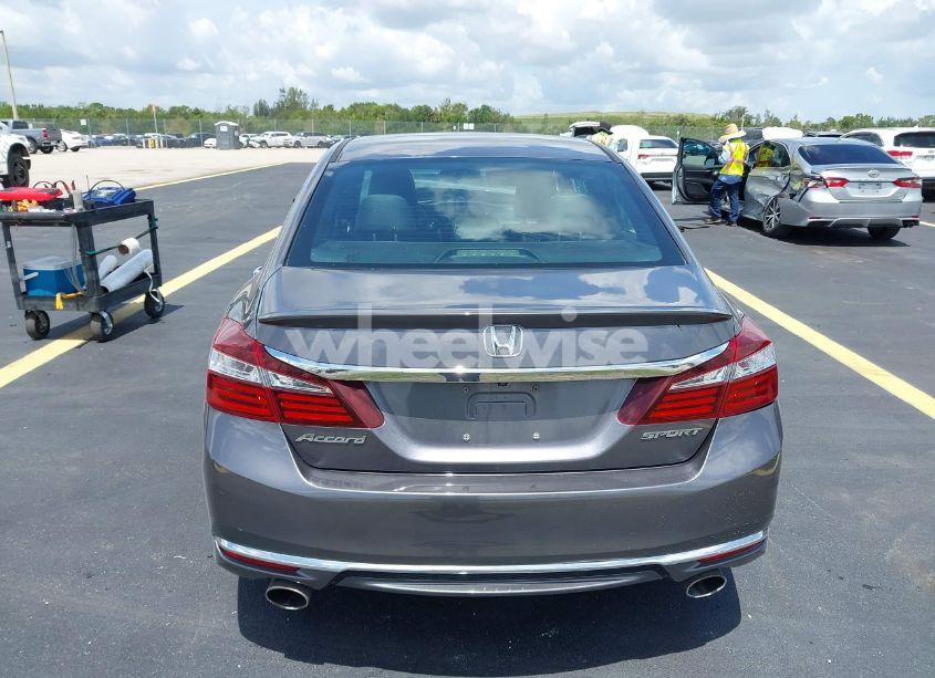 Photo 17 of 2017 Honda Accord SPORT (VIN 1HGCR2F56HA247399)