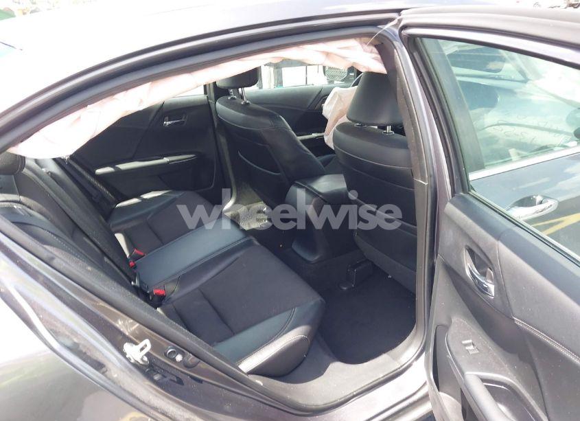 Photo 8 of 2017 Honda Accord SPORT (VIN 1HGCR2F56HA247399)