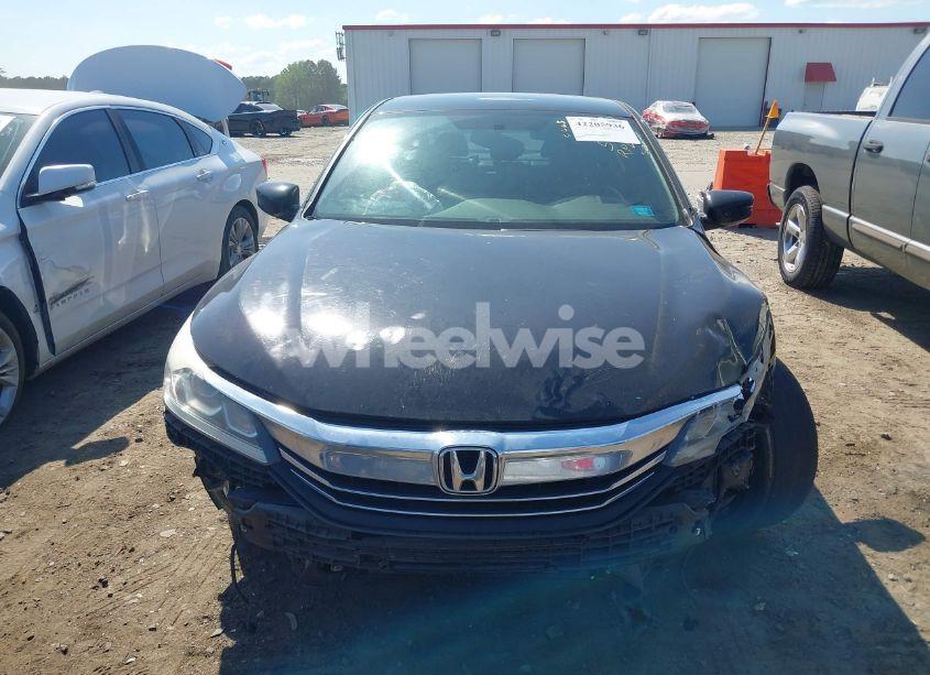 Photo 13 of 2017 Honda Accord SPORT (VIN 1HGCR2F56HA254689)