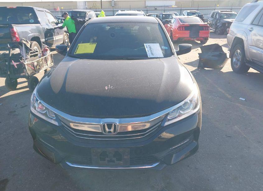 Photo 12 of 2017 Honda Accord SPORT (VIN 1HGCR2F56HA300957)