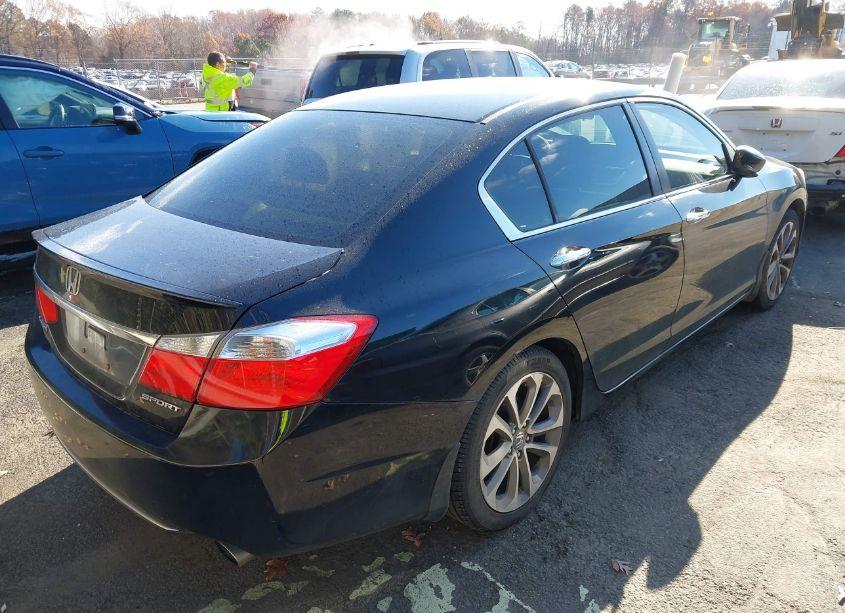 Photo 4 of 2013 Honda Accord SPORT (VIN 1HGCR2F57DA001844)