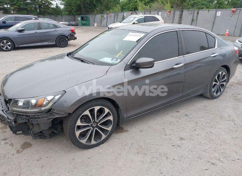 Photo 2 of 2013 Honda Accord SPORT (VIN 1HGCR2F57DA086815)