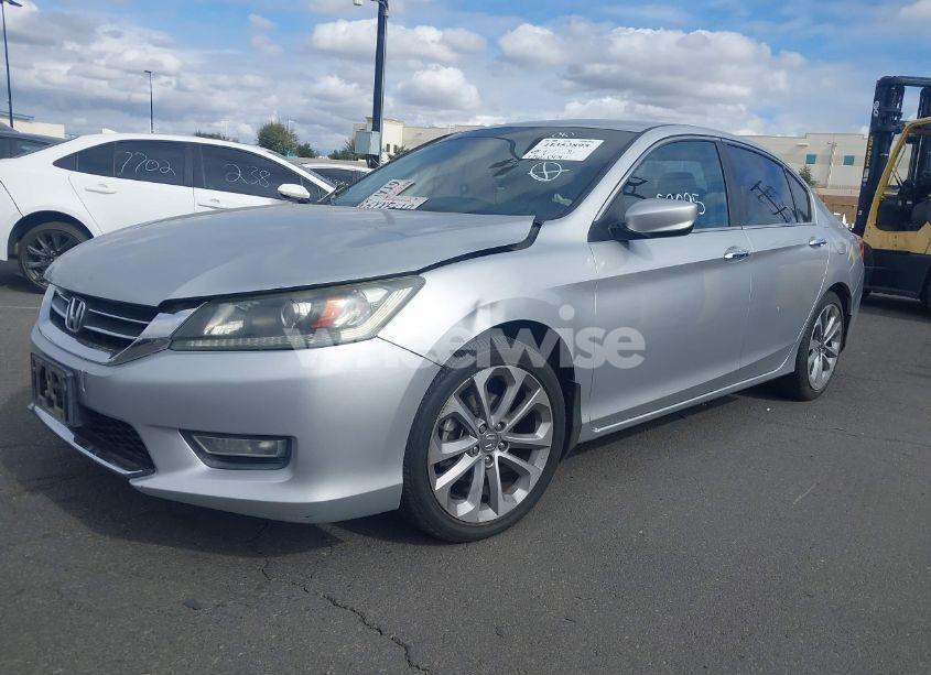 Photo 2 of 2013 Honda Accord SPORT (VIN 1HGCR2F57DA093229)