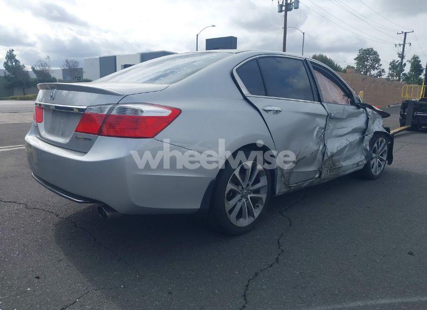 Photo 4 of 2013 Honda Accord SPORT (VIN 1HGCR2F57DA093229)