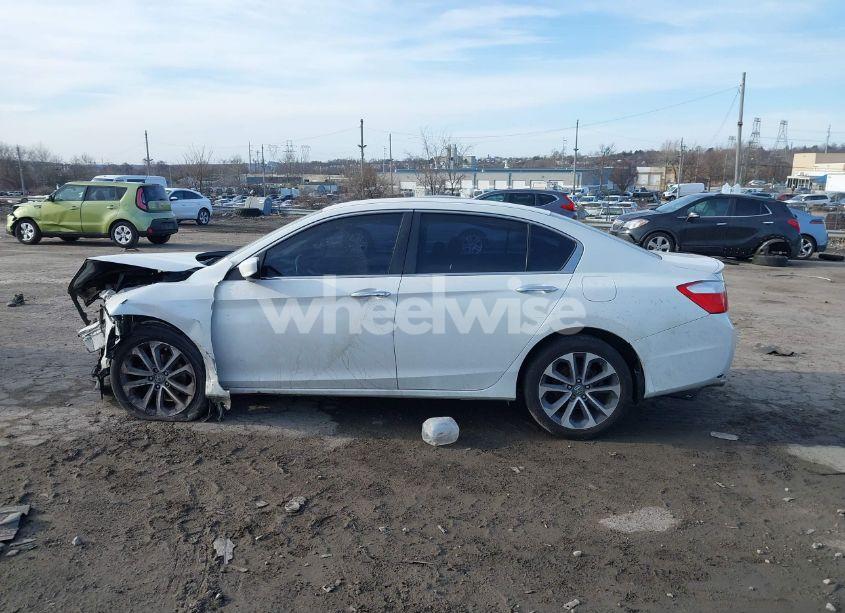 Photo 14 of 2013 Honda Accord SPORT (VIN 1HGCR2F57DA210985)