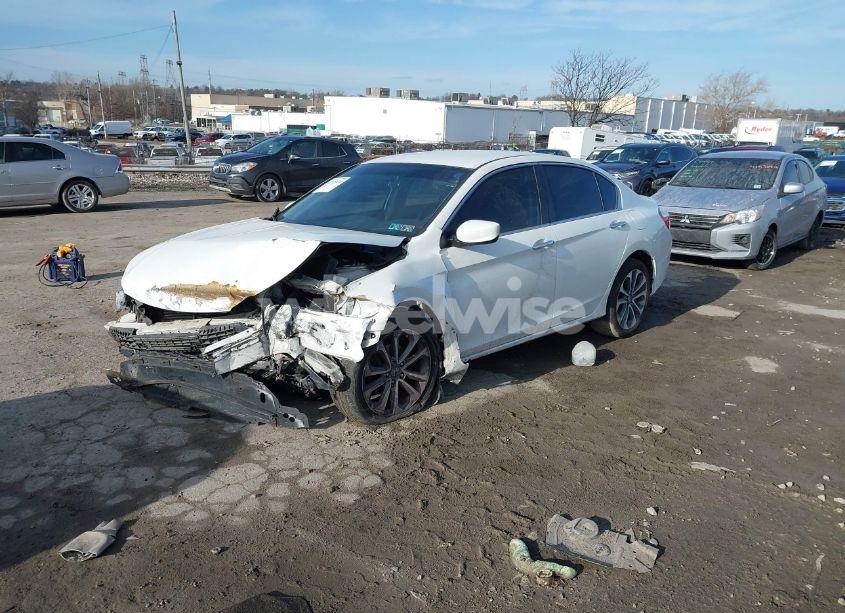 Photo 2 of 2013 Honda Accord SPORT (VIN 1HGCR2F57DA210985)