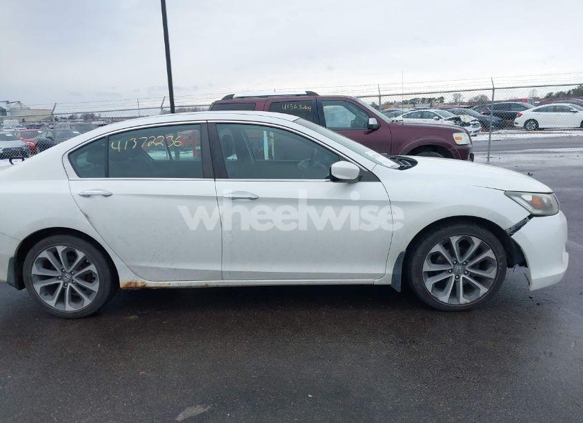 Photo 14 of 2013 Honda Accord SPORT (VIN 1HGCR2F57DA221338)