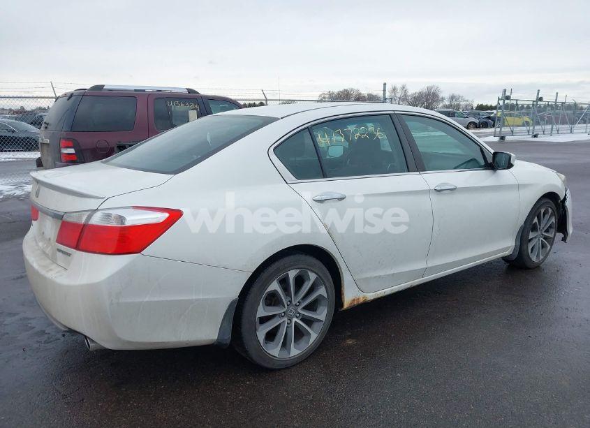 Photo 4 of 2013 Honda Accord SPORT (VIN 1HGCR2F57DA221338)